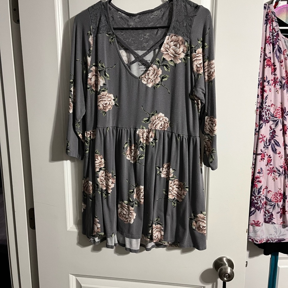 Torrid Gray Floral Knit Top